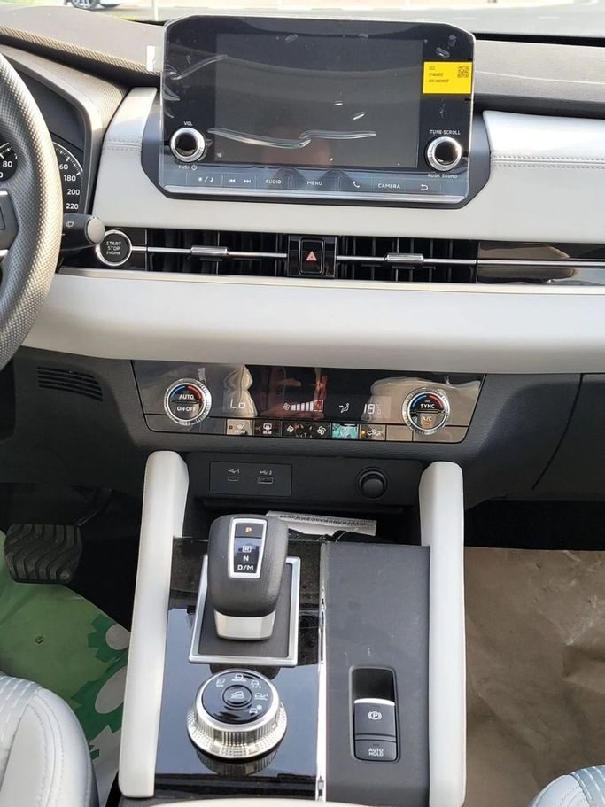 New Mitsubishi Outlander IV, 2.5 l, 2025 in Dubai by World Center Motors FZE, Grey color. GCC Specs | AUTO.AE