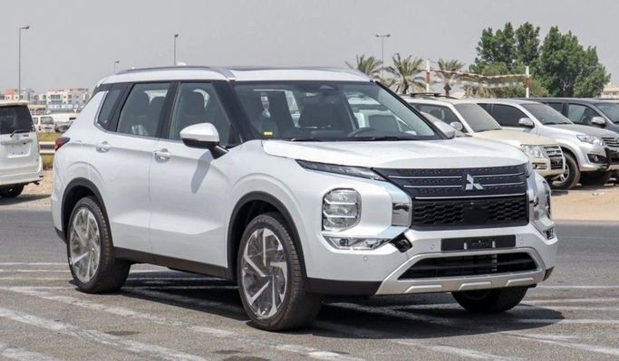 جديدة Mitsubishi Outlander رابعاً, 2.5 l, 2025 في في دبي من NEW AUTO FZCO، اللون أبيض. المواصفات اليابانية | AUTO.AE | إعلان #233047