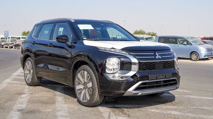جديدة Mitsubishi Outlander رابعاً, 2.5 l, 2026 في في دبي من NEW AUTO FZCO، اللون أسود. مواصفات الخليج | AUTO.AE | إعلان #233103