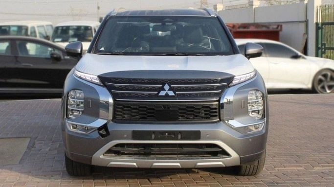 Новый Mitsubishi Outlander IV, 2.5 л, 2025 в Дубае от TARGET MOTORS FZE Серый цвет. GCC | AUTO.AE