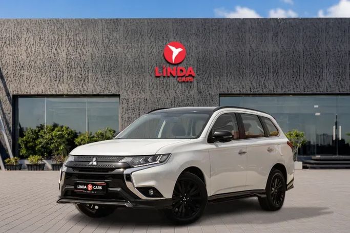 Новый Mitsubishi Outlander III Рестайлинг 3, 2.4 л, 2022 в Дубае от Linda Cars Белый цвет. Китайская | AUTO.AE | Объявление #267402