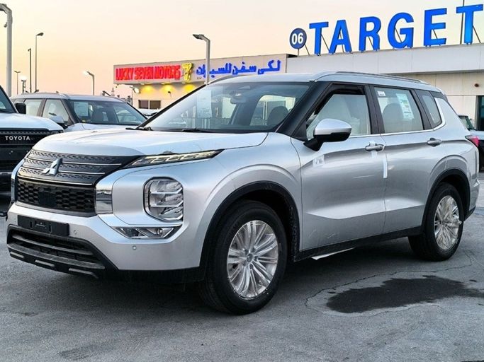 Новый Mitsubishi Outlander IV Рестайлинг, 2.5 л, 2025 в Дубае от TARGET MOTORS FZE Серебристый цвет. GCC | AUTO.AE | Объявление #269694
