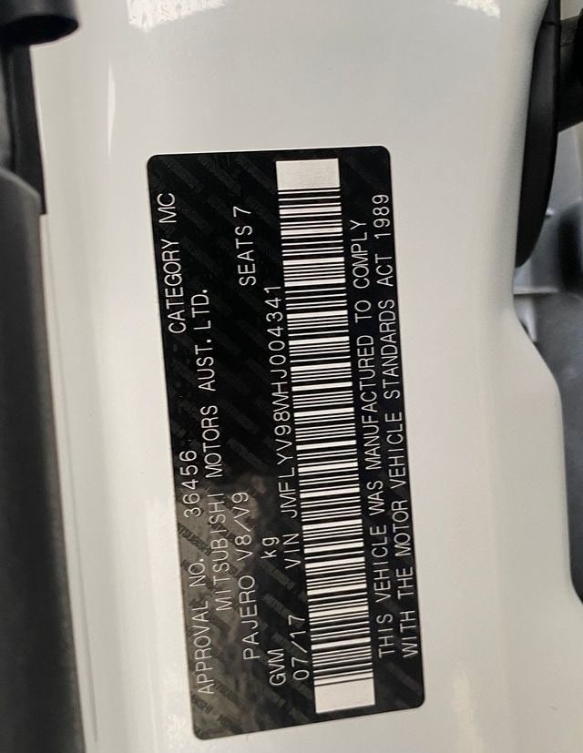 Used Mitsubishi Pajero IV Facelift 2, 3.2 l, 2017 in Dubai by Alhamd Motors, White color. Other | AUTO.AE