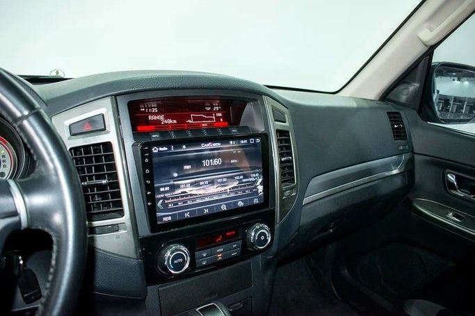 Подержанный Mitsubishi Pajero IV Рестайлинг 2, 3.0 л, 2022 в Дубае от AG Motors Белый цвет. GCC | AUTO.AE