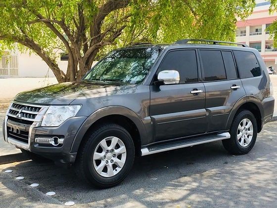 Подержанный Mitsubishi Pajero IV Рестайлинг 2, 3.5 л, 2016 в Дубае от DEVA CARS Серый цвет. GCC | AUTO.AE