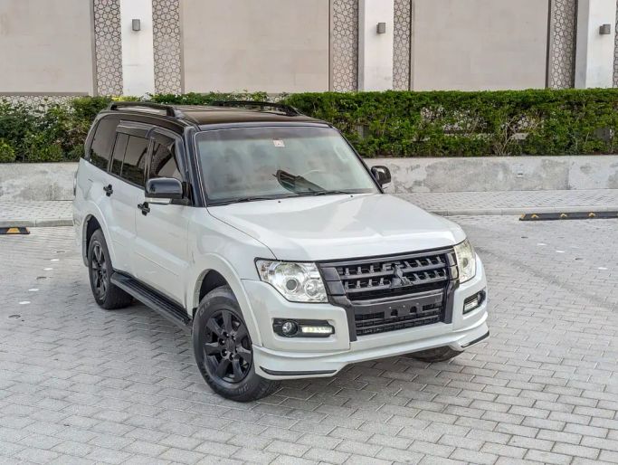 مستعملة Mitsubishi Pajero عملية فيس ليفت IV 2, 3.5 l, 2016 في في دبي من NEW ABU TAJ MOTORS، اللون أبيض. مواصفات الخليج | AUTO.AE | إعلان #262653