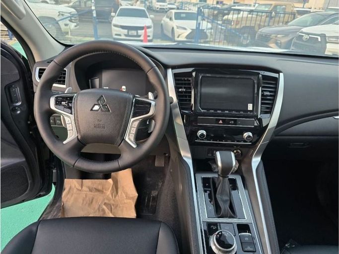 New Mitsubishi Pajero Sport III Facelift, 3.0 l, 2023 in Dubai by Mohamed Hakim Motors, Black color. GCC Specs | AUTO.AE