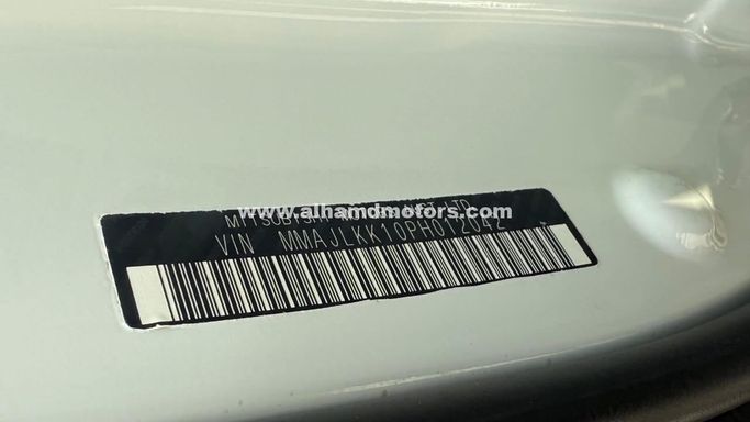 Подержанный Mitsubishi Triton V Рестайлинг, 2.4 л, 2023 в Дубае от Alhamd Motors Белый цвет. Other | AUTO.AE