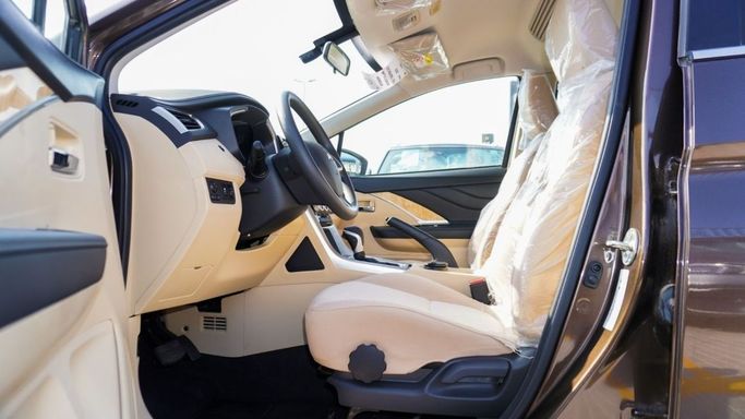 Used Mitsubishi Xpander I Facelift, 1.5 l, 2023 in Dubai by Saad Idan Motors, Brown color. GCC Specs | AUTO.AE