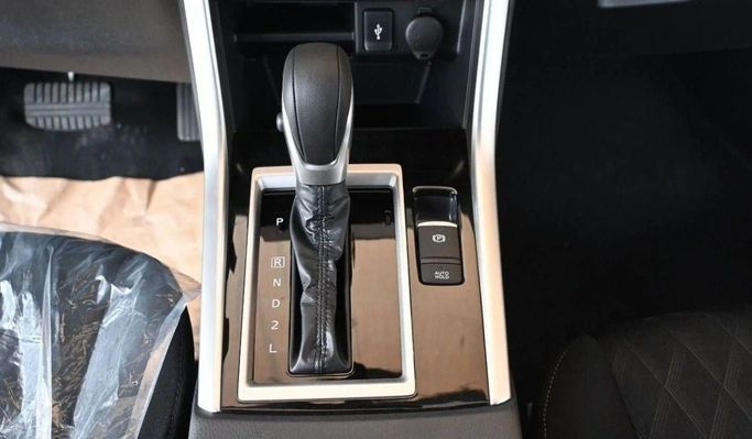 New Mitsubishi Xpander I Facelift, 1.5 l, 2024 in Dubai by AYT Motors, Black color. Other | AUTO.AE