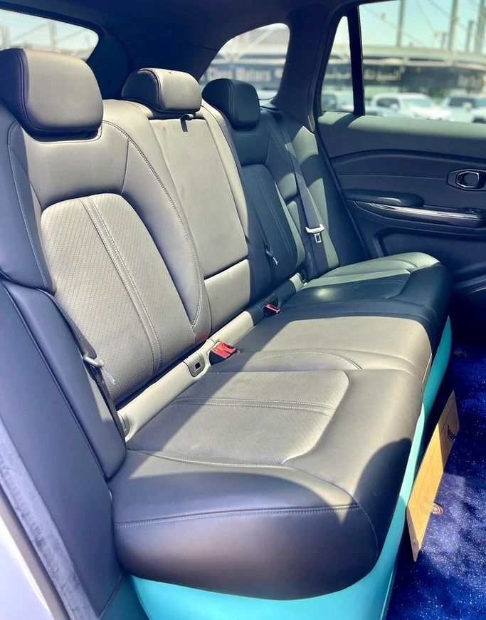 Used Nio ES6 I, 2021 in Dubai by 66 Motors, White color. Chinese Specs | AUTO.AE