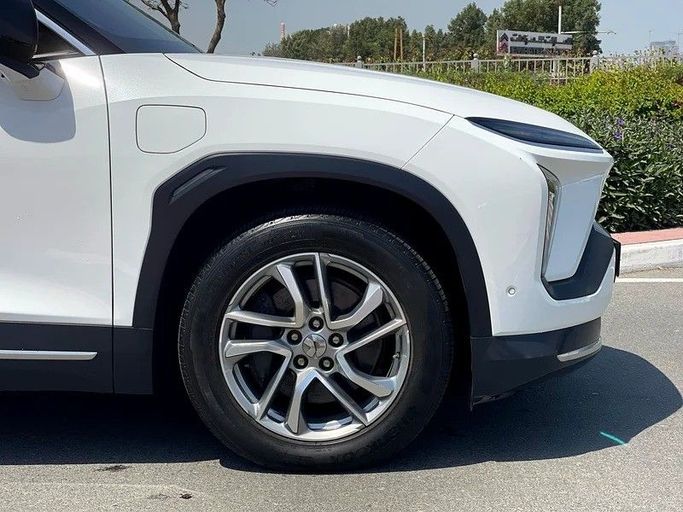 Used Nio ES6 I, 2021 in Dubai by 66 Motors, White color. Chinese Specs | AUTO.AE