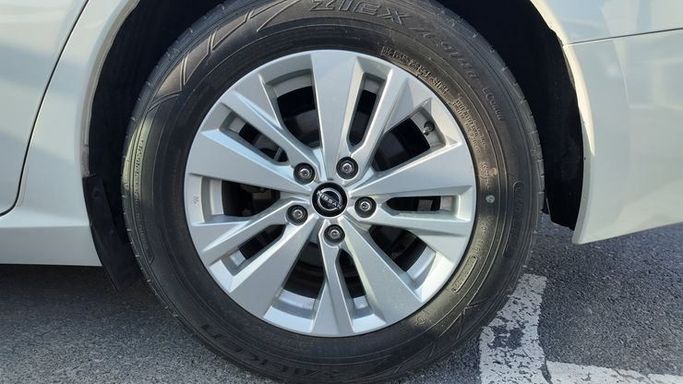 Used Nissan Altima VI (L34) Facelift, 2.5 l, 2023 in Dubai by Cariva Used Cars , White color. GCC Specs | AUTO.AE