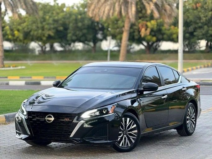Подержанный Nissan Altima VI (L34) Рестайлинг, 2.5 л, 2024 в Дубае от Abdo Al Muthanna Used Cars Черный цвет. Американская | AUTO.AE