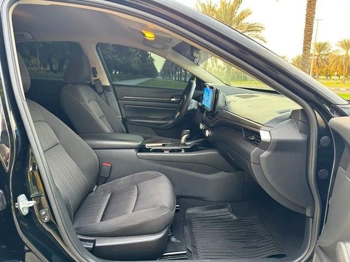 Подержанный Nissan Altima VI (L34) Рестайлинг, 2.5 л, 2024 в Дубае от Abdo Al Muthanna Used Cars Черный цвет. Американская | AUTO.AE
