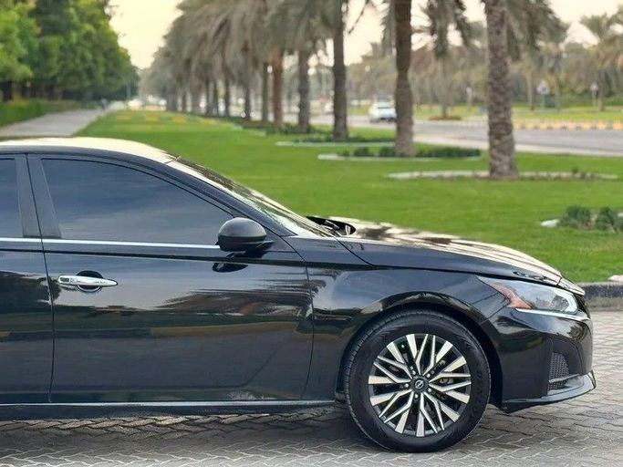 Подержанный Nissan Altima VI (L34) Рестайлинг, 2.5 л, 2024 в Дубае от Abdo Al Muthanna Used Cars Черный цвет. Американская | AUTO.AE