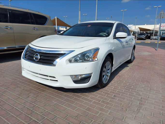 Подержанный Nissan Altima V (L33) Рестайлинг, 2.5 л, 2016 в Дубае от Abdo Al Muthanna Used Cars Белый цвет. GCC | AUTO.AE