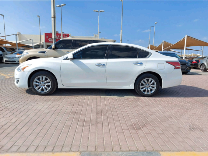 Подержанный Nissan Altima V (L33) Рестайлинг, 2.5 л, 2016 в Дубае от Abdo Al Muthanna Used Cars Белый цвет. GCC | AUTO.AE