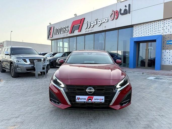 مستعملة Nissan Altima شد الوجه السادس (L34), 2.5 l, 2024 في في دبي من F1 Motors، اللون أحمر. مواصفات الخليج | AUTO.AE
