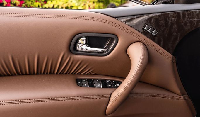 Новый Nissan Armada II Рестайлинг, 5.6 л, 2024 в Дубае от Altass Motors Белый цвет. Американская | AUTO.AE