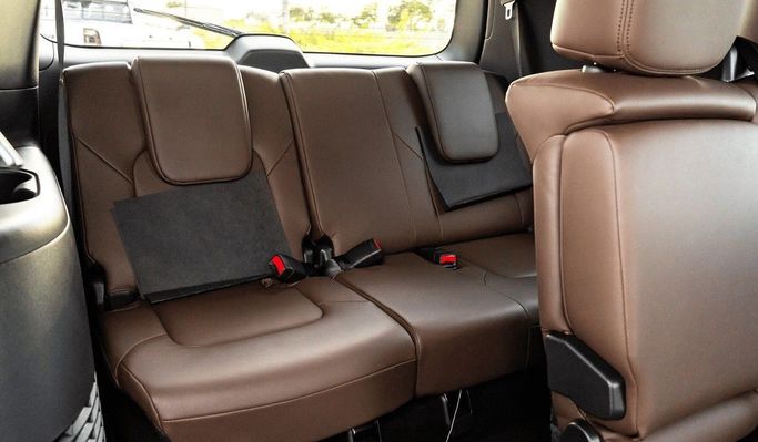 New Nissan Armada II Facelift, 5.6 l, 2024 in Dubai by Altass Motors, Black color. American Specs | AUTO.AE