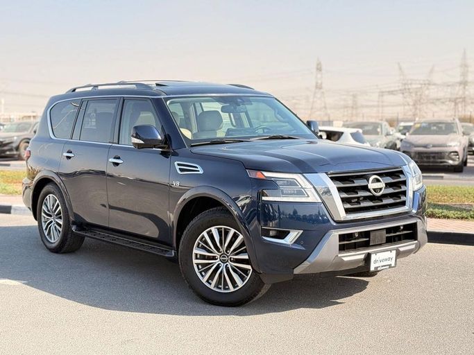 مستعملة Nissan Armada فيس ليفت الثاني, 5.6 l, 2021 في في دبي من GHAZNI MOTORS، اللون أزرق داكن. المواصفات الأمريكية | AUTO.AE