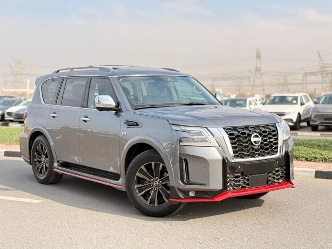 مستعملة Nissan Armada ثانياً, 5.6 l, 2019 في في دبي من GHAZNI MOTORS، اللون رمادي. المواصفات الأمريكية | AUTO.AE