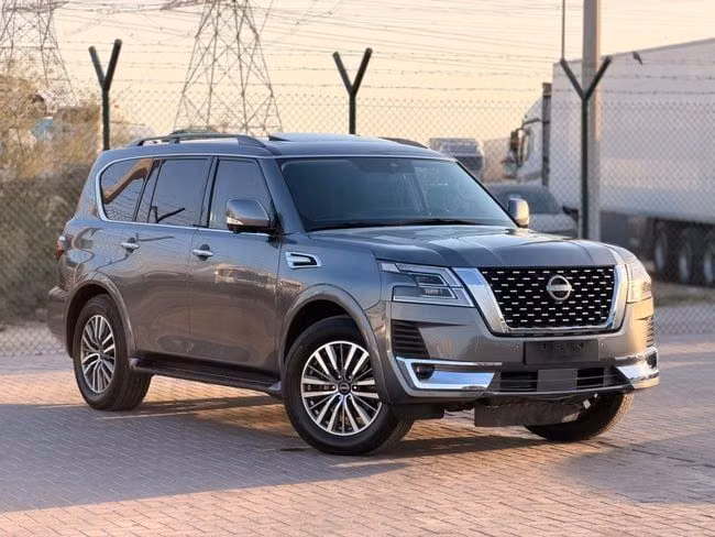 Подержанный Nissan Armada II Рестайлинг, 5.6 л, 2021 в Дубае от GHAZNI MOTORS Серый цвет. Американская | AUTO.AE | Объявление #259079
