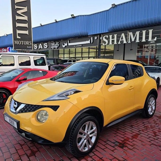 Подержанный Nissan Juke I Рестайлинг, 1.6 л, 2016 в Дубае от Shamil Motors Желтый цвет. GCC | AUTO.AE