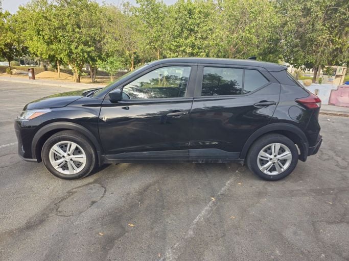 Nissan Kicks I Facelift, 2025  suv 5 dr. for rent in Dubai by more rent a car, black color | AUTO.AE