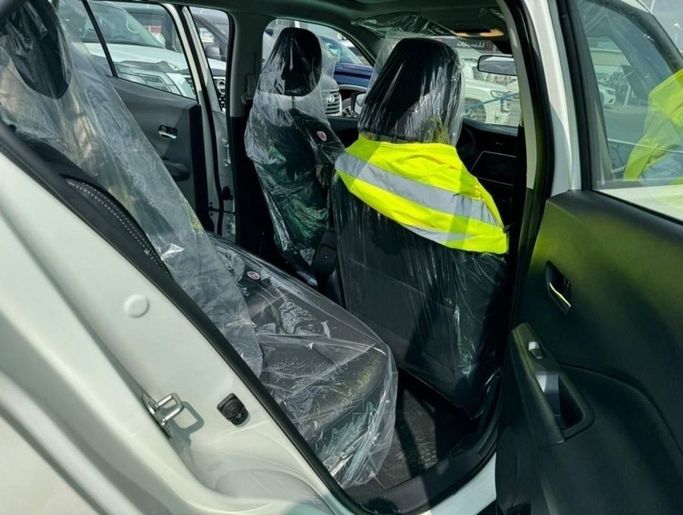 Новый Nissan Kicks I Рестайлинг, 1.6 л, 2023 в Дубае от Mohamed Hakim Motors Белый цвет. Other | AUTO.AE