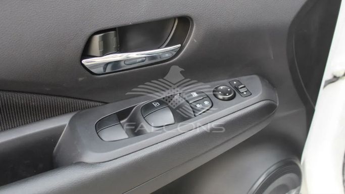 New Nissan Kicks I Facelift, 1.6 l, 2023 in Dubai by Falcons GT Motors FZCO, White color. Other | AUTO.AE