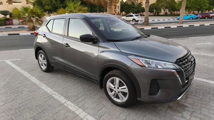 Used Nissan Kicks I Facelift, 1.5 l, 2024 in Dubai, Grey color. American Specs | AUTO.AE