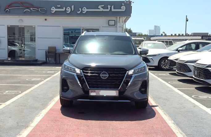 مستعملة Nissan Kicks أنا فيس ليفت, 1.6 l, 2024 في في دبي من Valcor Auto، اللون رمادي. المواصفات الأفريقية | AUTO.AE | إعلان #257611