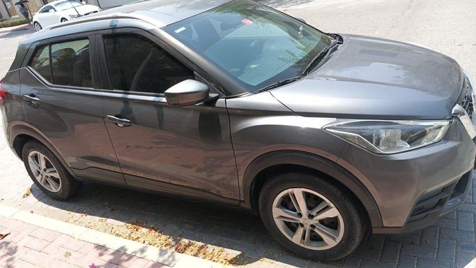 مستعملة Nissan Kicks I, 1.6 l, 2021 في في دبي، اللون رمادي. مواصفات الخليج | AUTO.AE | إعلان #267539