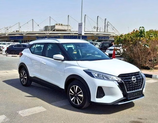 مستعملة Nissan Kicks أنا فيس ليفت, 1.6 l, 2024 في في دبي من Al Warqa Used Cars LLC، اللون أبيض. مواصفات الخليج | AUTO.AE | إعلان #272415