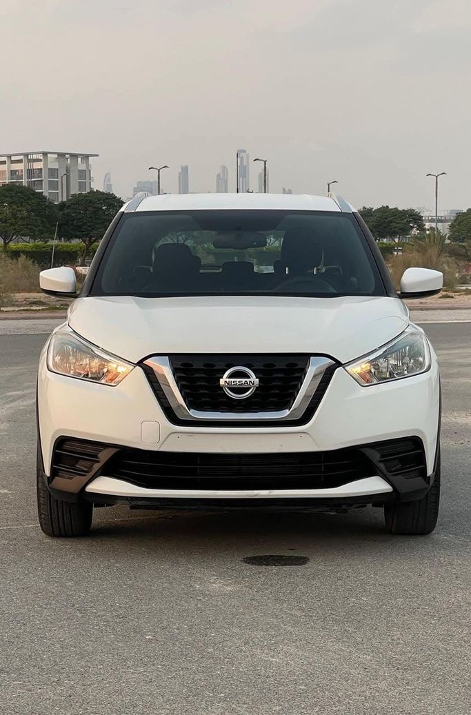 مستعملة Nissan Kicks I, 1.6 l, 2020 في في الإمارات, دبي، اللون أبيض. مواصفات الخليج | AUTO.AE | إعلان #279149