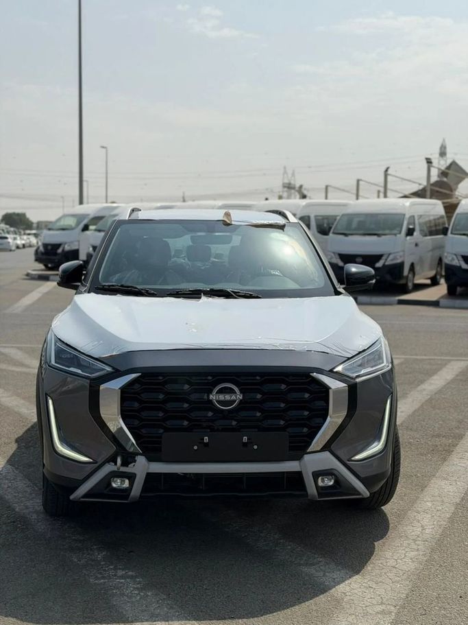 New Nissan Magnite I Facelift, 1.0 l, 2025 in Dubai by World Center Motors FZE, Grey color. Other | AUTO.AE