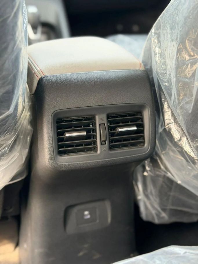 New Nissan Magnite I Facelift, 1.0 l, 2025 in Dubai by World Center Motors FZE, Grey color. Other | AUTO.AE