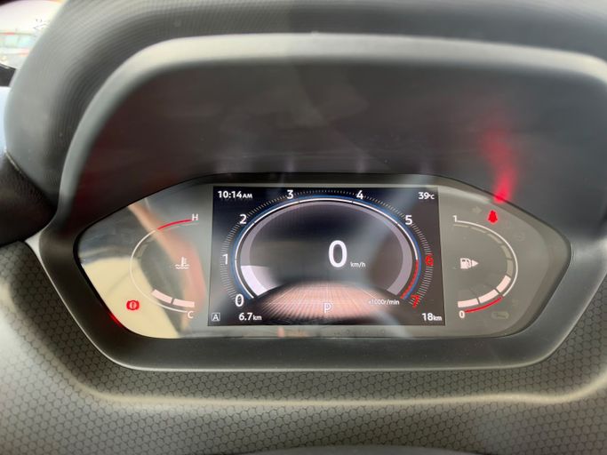 مستعملة Nissan Magnite أنا فيس ليفت، 1.0 لتر، 2026 في الإمارات، دبي من Tamilan Specialized Vehicles Trading LLC، اللون أبيض. مواصفات الخليج | AUTO.AE | إعلان #295410 — صورة 12 من 19