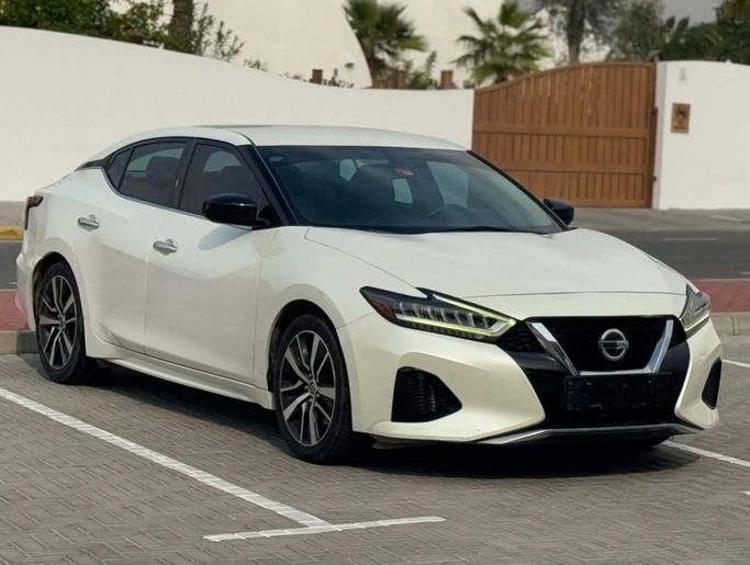 مستعملة Nissan Maxima عملية فيس ليفت VIII (A36), 3.5 l, 2022 في في دبي من KARGAL USED CARS، اللون أبيض. مواصفات الخليج | AUTO.AE