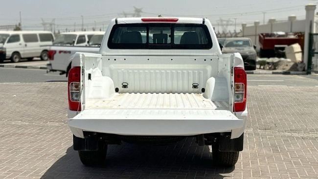 Новый Nissan Navara (Frontier) IV (D23), 2.5 л, 2023 в Дубае от Falcons GT Motors FZCO Белый цвет. Европейская | AUTO.AE