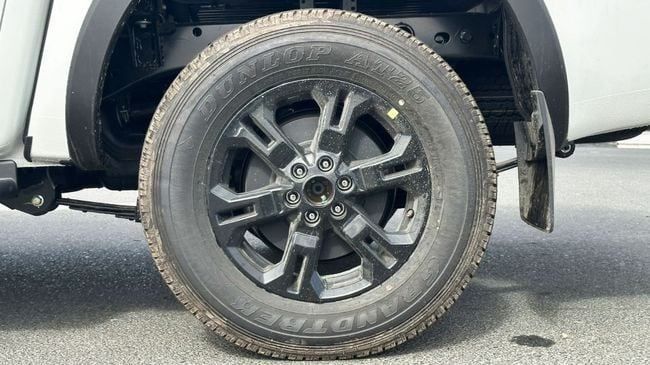 Новый Nissan Navara (Frontier) IV (D23), 2.5 л, 2025 в Дубае от Falcons GT Motors FZCO Белый цвет. Европейская | AUTO.AE