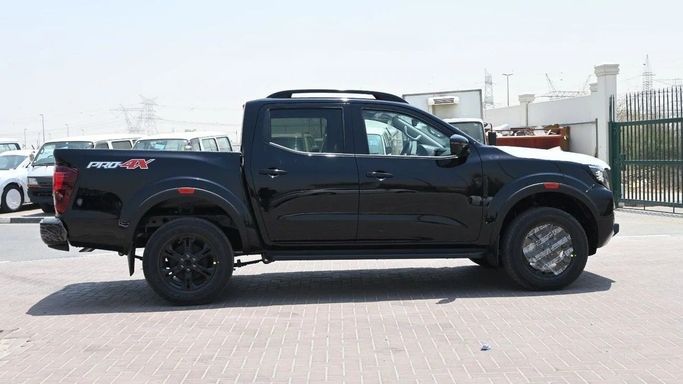 جديدة Nissan Navara (Frontier) IV (D23), 2.5 l, 2025 في في دبي من AYT Motors، اللون أسود. أخرى | AUTO.AE