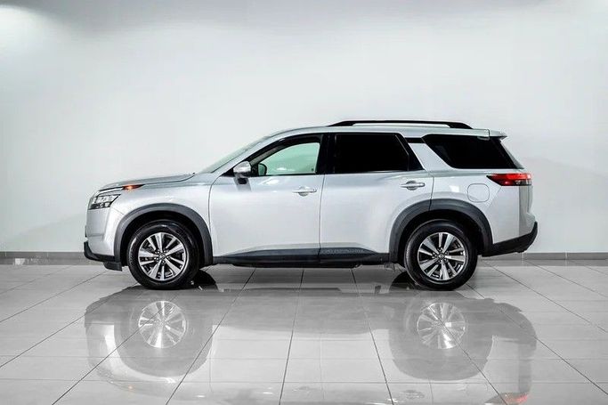 Used Nissan Pathfinder V, 3.5 l, 2022 in Dubai by AG Motors, Silver color. GCC Specs | AUTO.AE