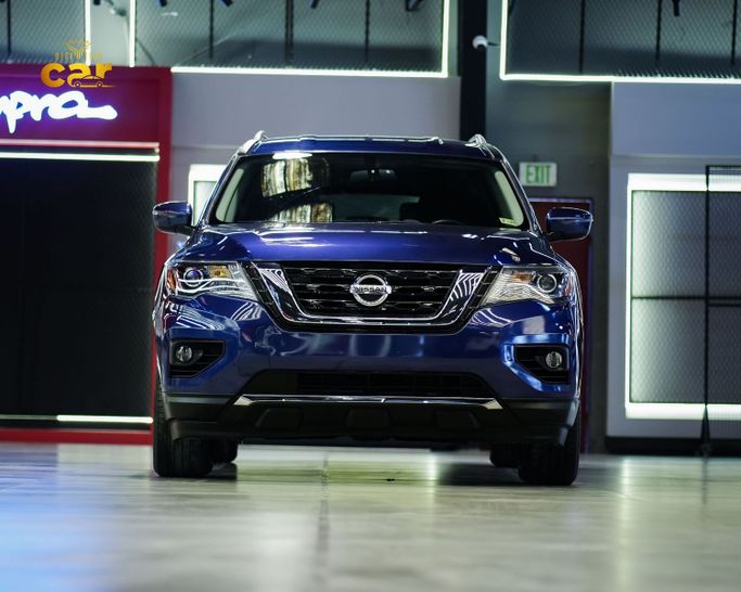 Подержанный Nissan Pathfinder IV Рестайлинг, 3.5 л, 2017 в Дубае от Optimus Megatron cars FZE LLC Синий цвет.  | AUTO.AE