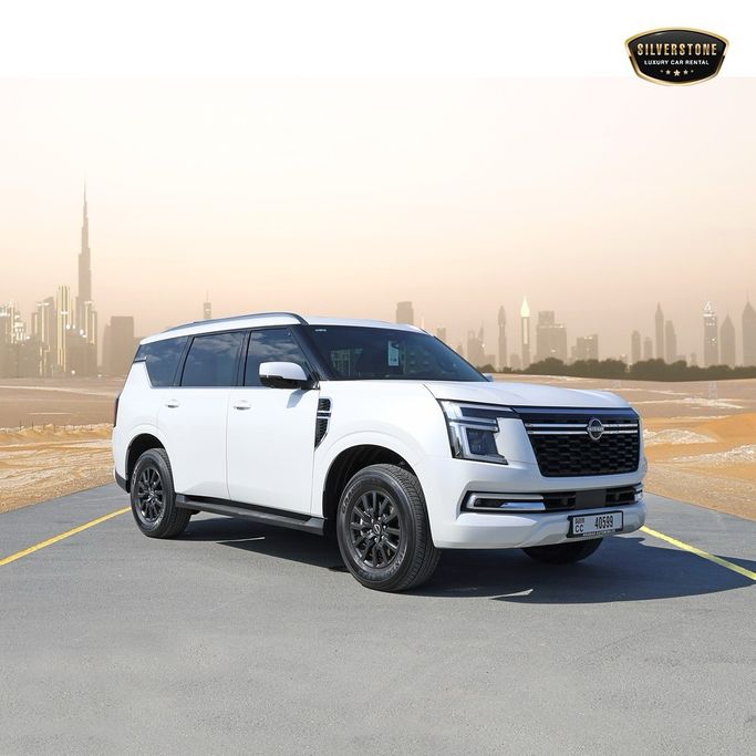 Nissan Patrol سابعاً (Y63), 2025 رجال الأعمال دفع رباعي 5 أبواب للتأجير في في دبي من SILVERSTONE RENT A CAR، اللون أبيض | AUTO.AE