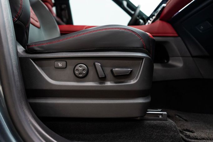 Nissan Patrol VI (Y62) Рестайлинг 2, 2025 внедорожник 5 дв. бизнес класса в Дубае от POF RENTAL зеленый цвет | AUTO.AE