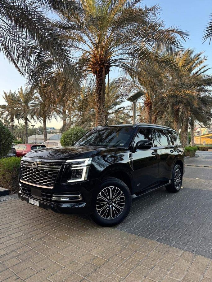 Nissan Patrol VII (Y63), 2026 внедорожник 5 дв.  класса в Дубае от Left lane rent a car llc черный цвет | AUTO.AE