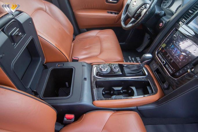 Подержанный Nissan Patrol VI (Y62) Рестайлинг 2, 5.6 л, 2021 в Дубае от Royal Daimond Motors Серый цвет. GCC | AUTO.AE